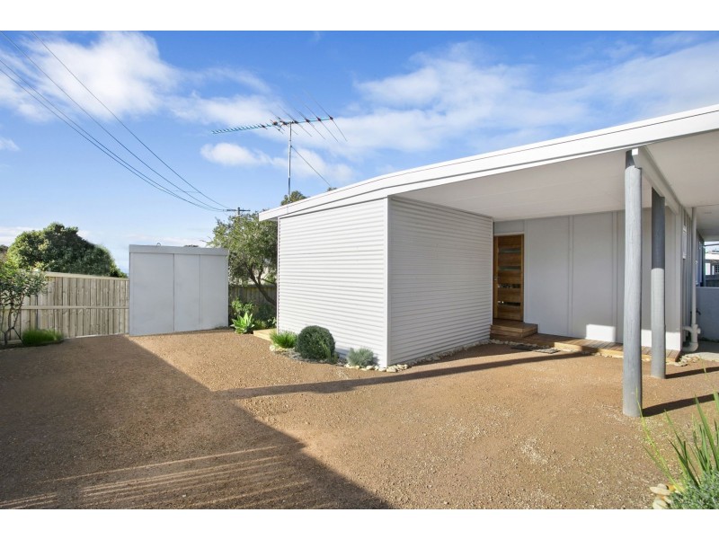 1/2 Sunset Strip, Ocean Grove VIC 3226