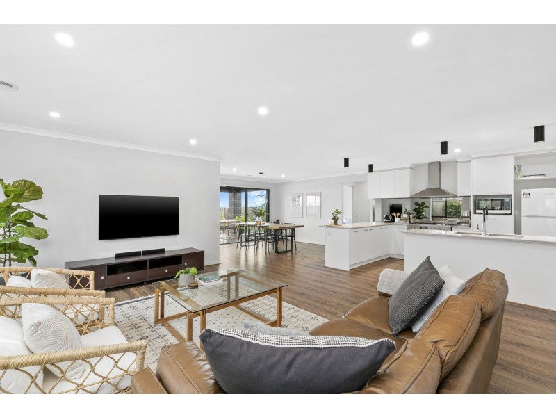 6 Wyrallah Street, Ocean Grove VIC 3226