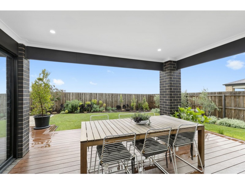 6 Wyrallah Street, Ocean Grove VIC 3226