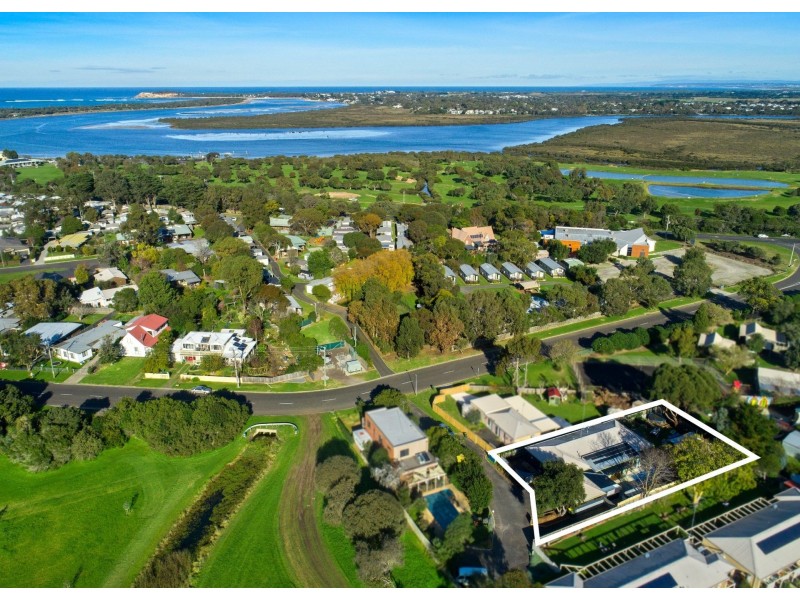 2/17 Lake Avenue, Ocean Grove VIC 3226