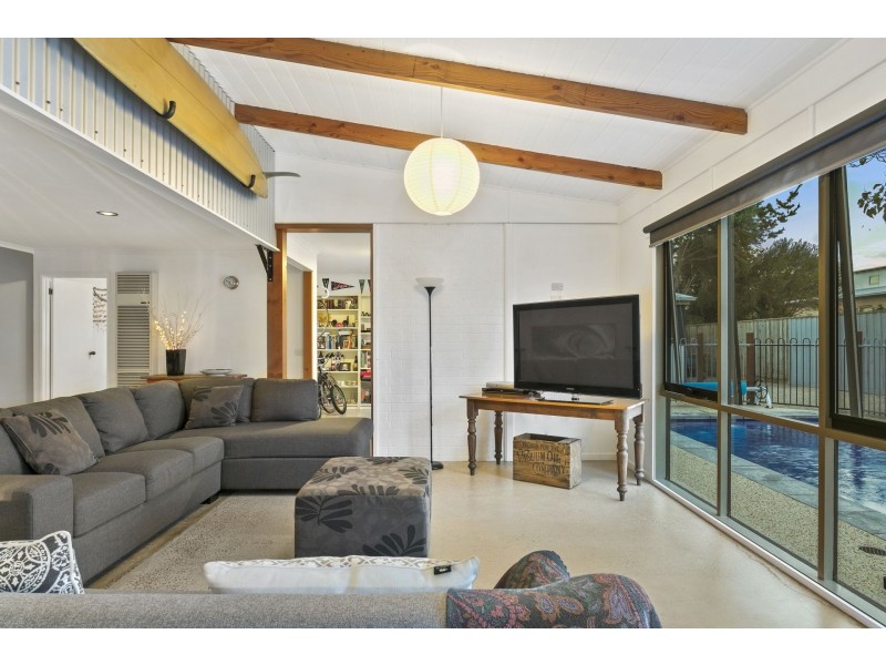 2/17 Lake Avenue, Ocean Grove VIC 3226