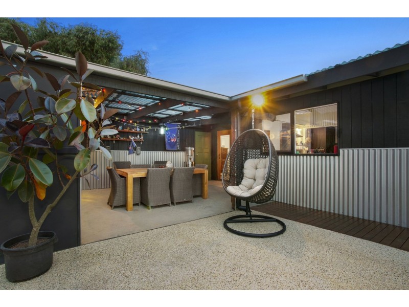 2/17 Lake Avenue, Ocean Grove VIC 3226
