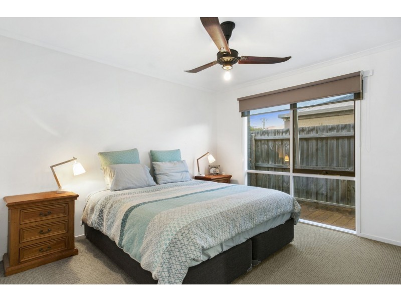 2/17 Lake Avenue, Ocean Grove VIC 3226