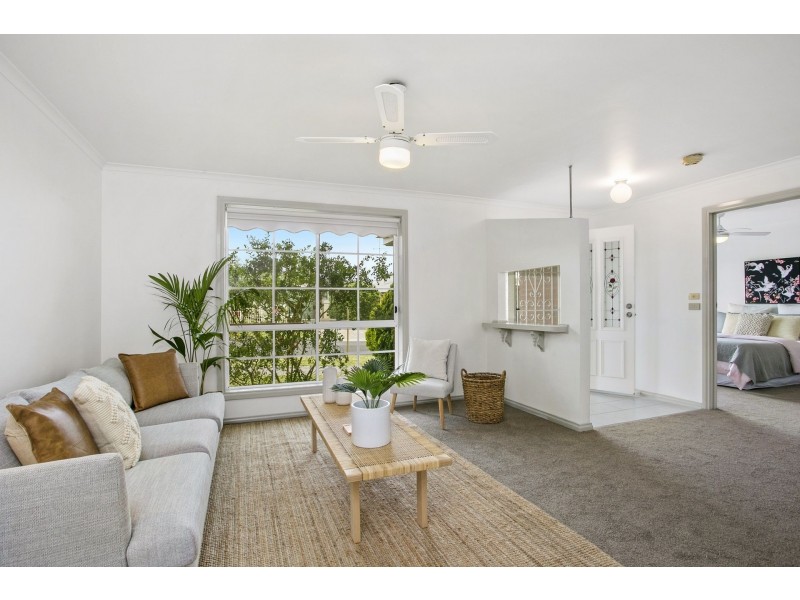 10 Pine Grove, Leopold VIC 3224