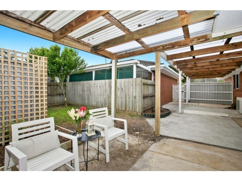 10 Pine Grove, Leopold VIC 3224