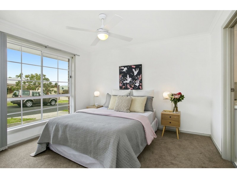 10 Pine Grove, Leopold VIC 3224