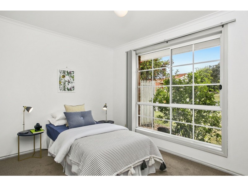 10 Pine Grove, Leopold VIC 3224