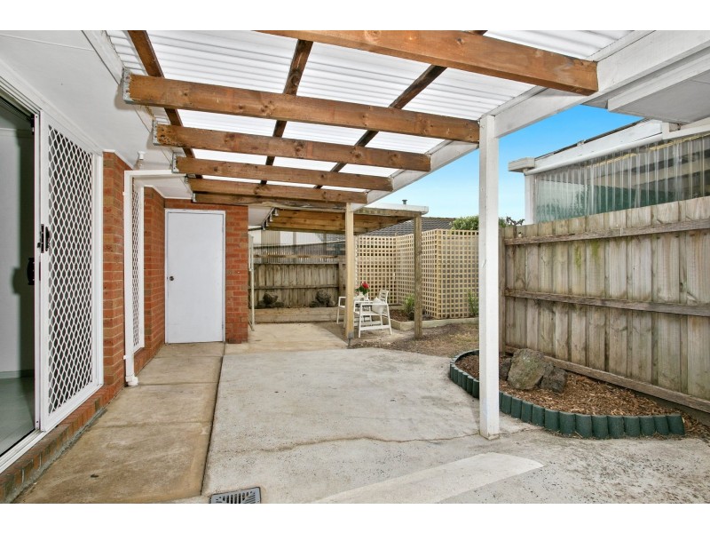 10 Pine Grove, Leopold VIC 3224