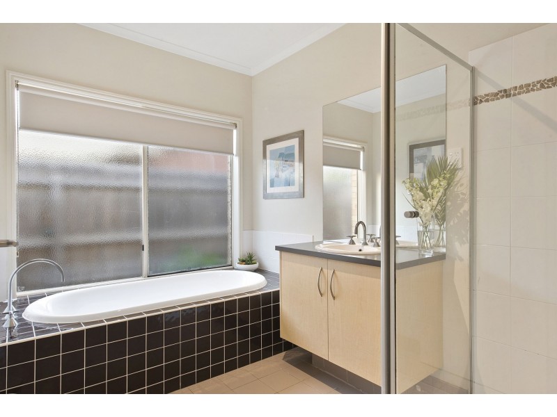 99 Bonnyvale Road, Ocean Grove VIC 3226