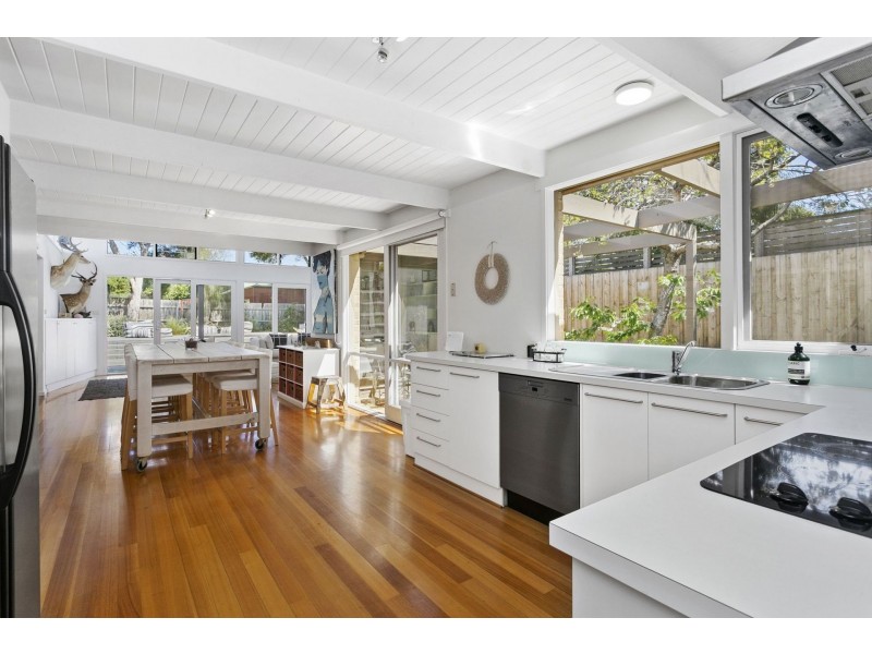 11 Thomson Drive, Barwon Heads VIC 3227