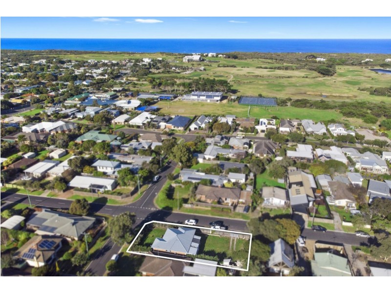 15 Von Nida Avenue, Barwon Heads VIC 3227