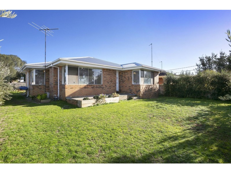 15 Von Nida Avenue, Barwon Heads VIC 3227