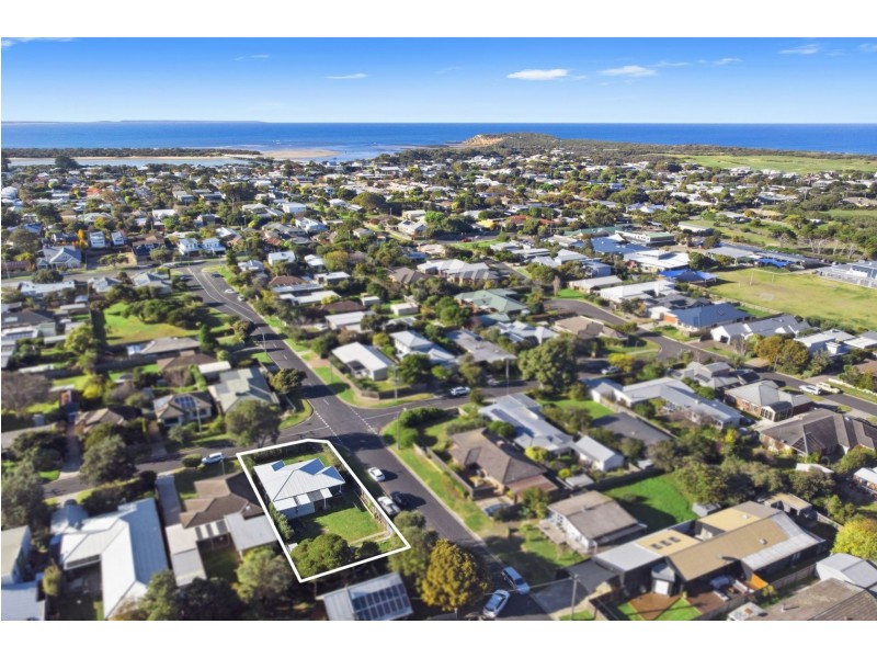 15 Von Nida Avenue, Barwon Heads VIC 3227