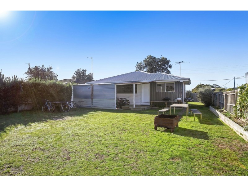 15 Von Nida Avenue, Barwon Heads VIC 3227