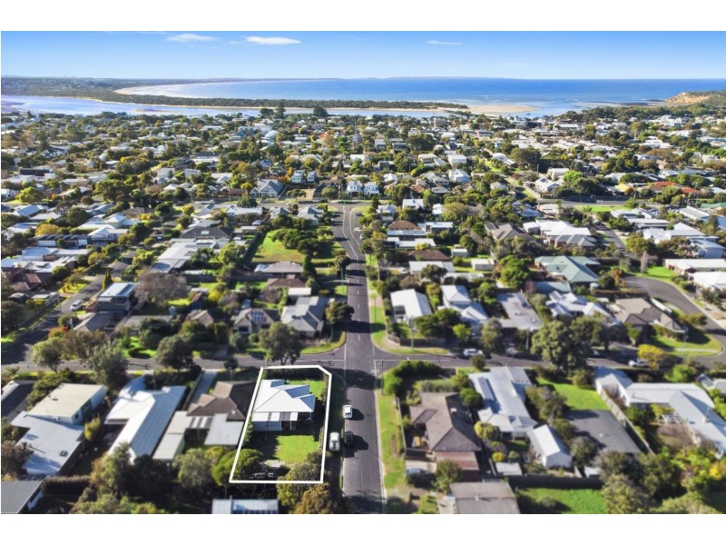 15 Von Nida Avenue, Barwon Heads VIC 3227