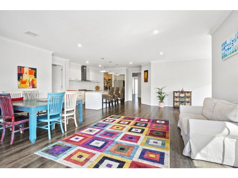 10 La Bella Street, Ocean Grove VIC 3226