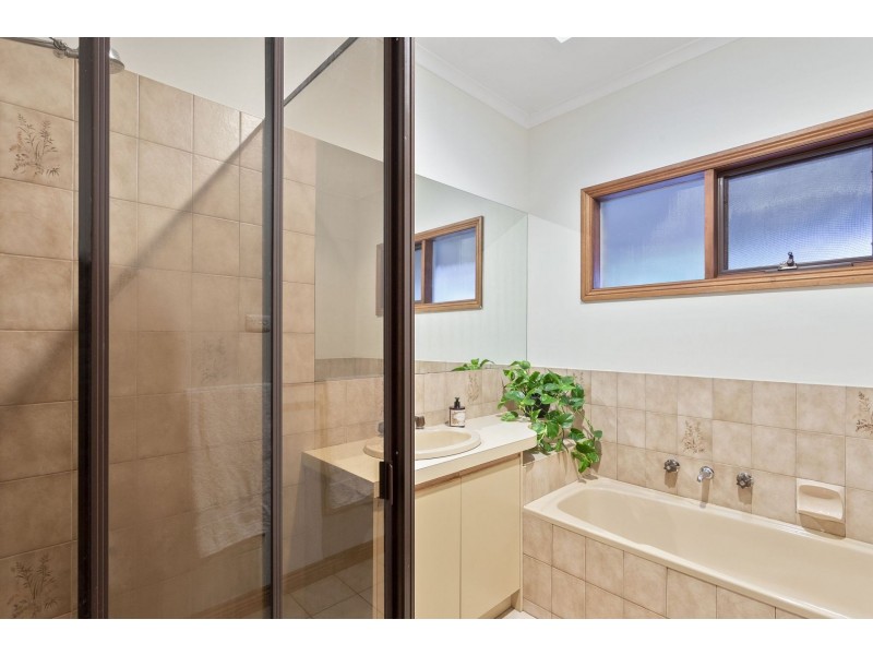 10-11 Alchera Court, Clifton Springs VIC 3222