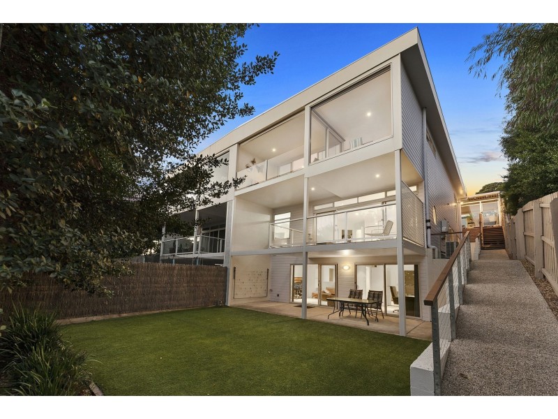 2/22 The Avenue, Ocean Grove VIC 3226