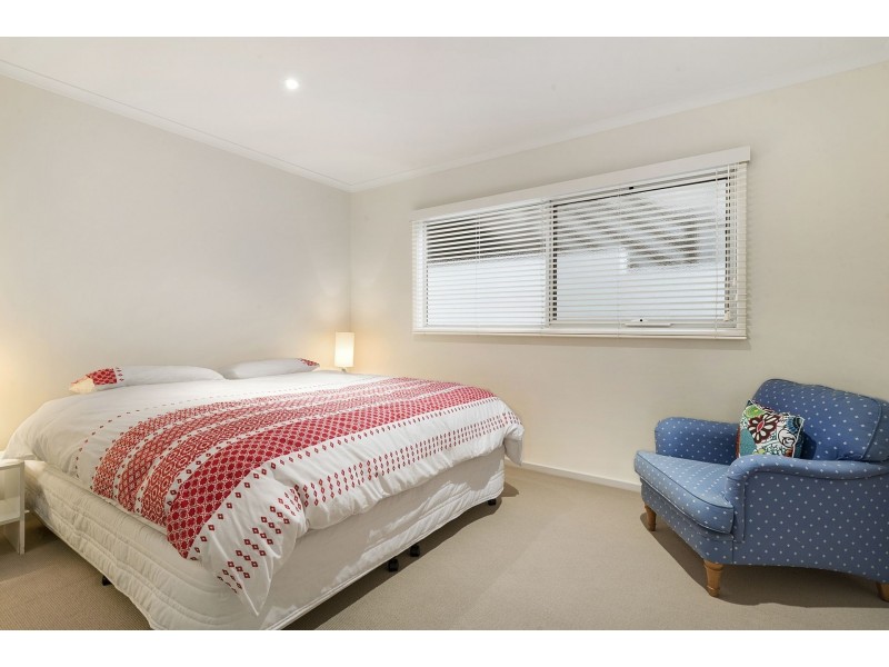 2/22 The Avenue, Ocean Grove VIC 3226