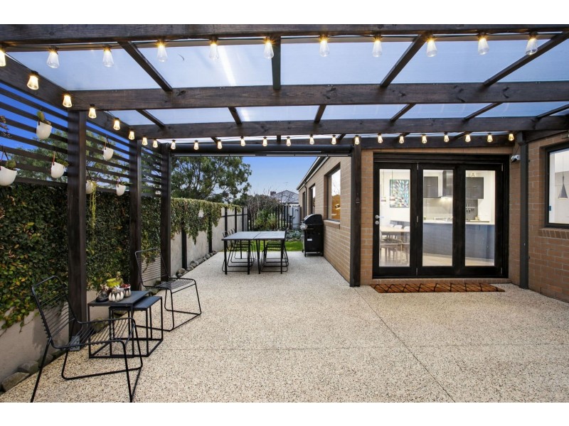 10 Curzon Drive, Ocean Grove VIC 3226