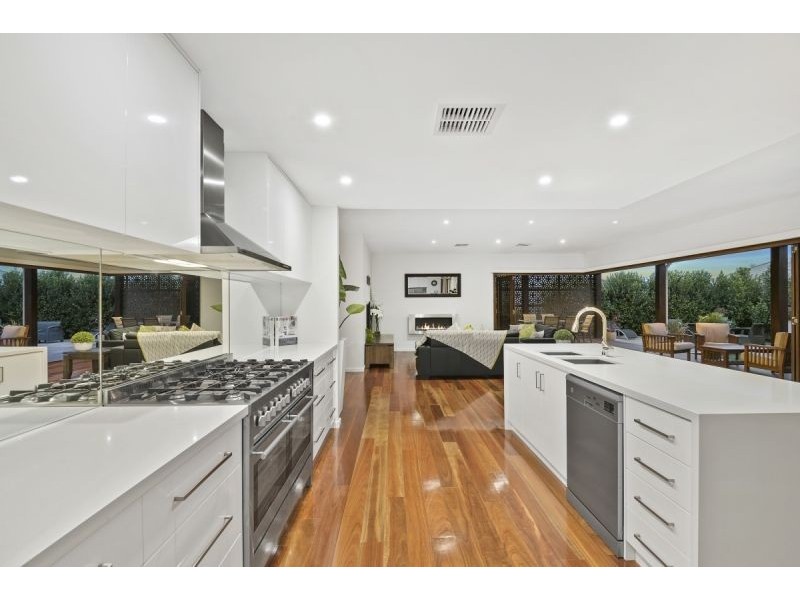 9 Dalkeith Crescent, Ocean Grove VIC 3226