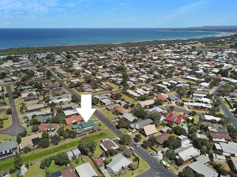 2/95 Sunset Strip, Ocean Grove VIC 3226