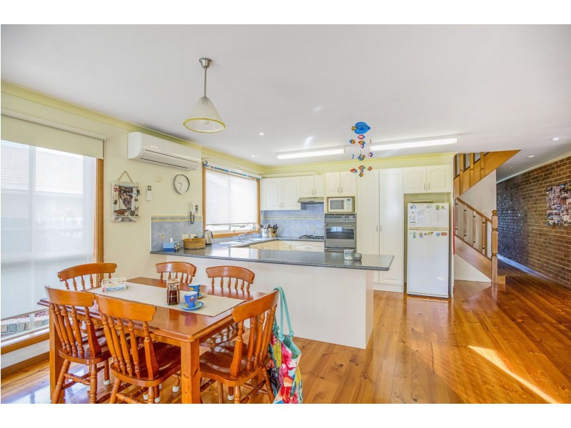 2/95 Sunset Strip, Ocean Grove VIC 3226