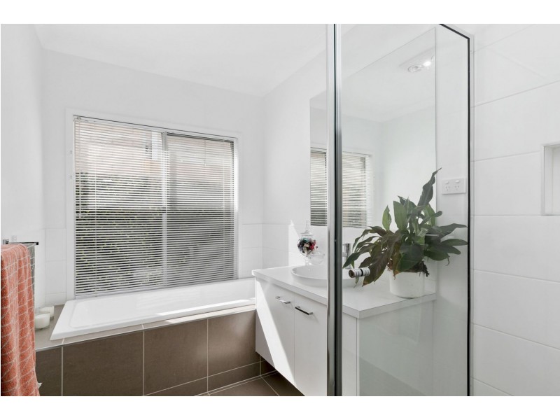 20 Blue Mallee Drive, Ocean Grove VIC 3226