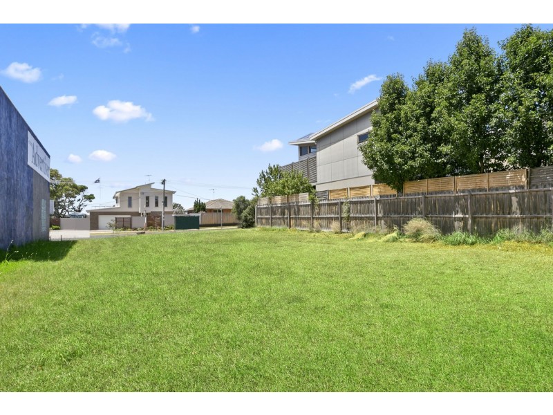 12E Sunset Strip, Ocean Grove VIC 3226