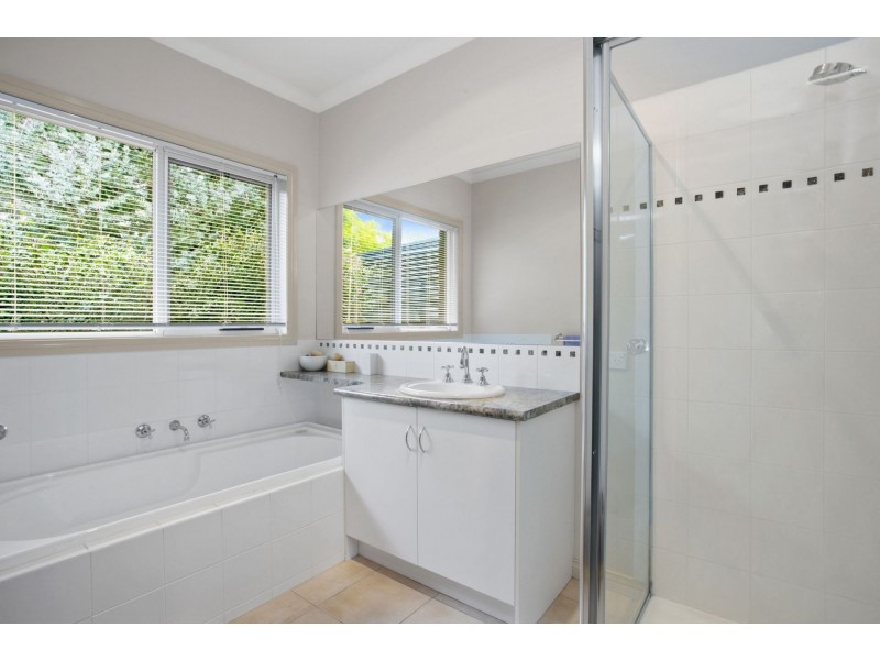 1 Cricklewood Lane, Wallington VIC 3221