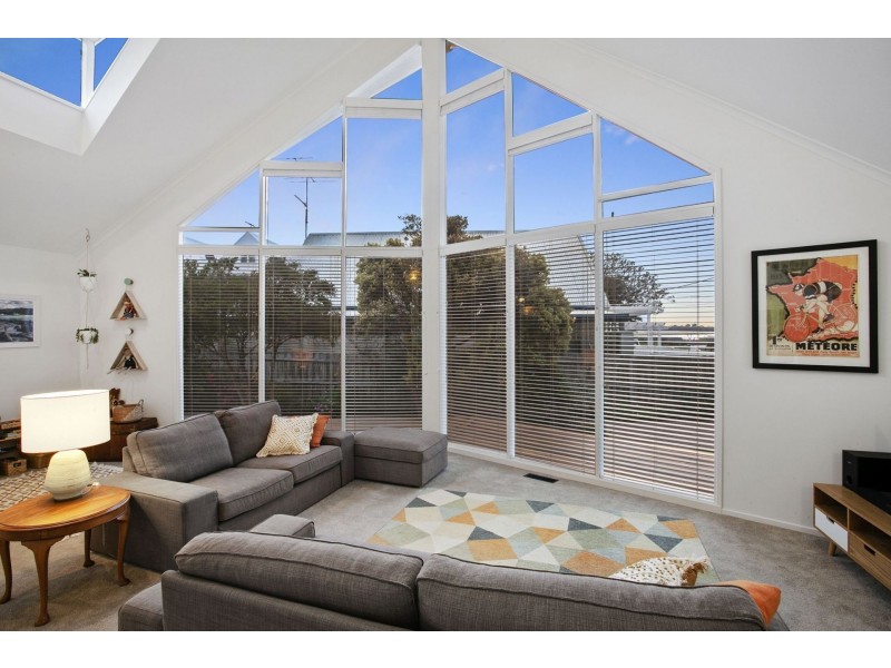 8 Parker Street, Ocean Grove VIC 3226