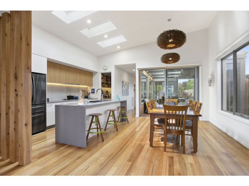 132 Powell Street East, Ocean Grove VIC 3226