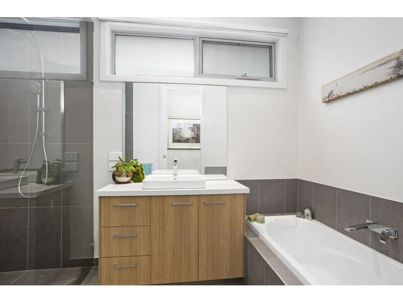 132 Powell Street East, Ocean Grove VIC 3226