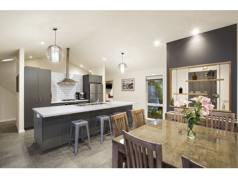 6 Maldon Place, Ocean Grove VIC 3226