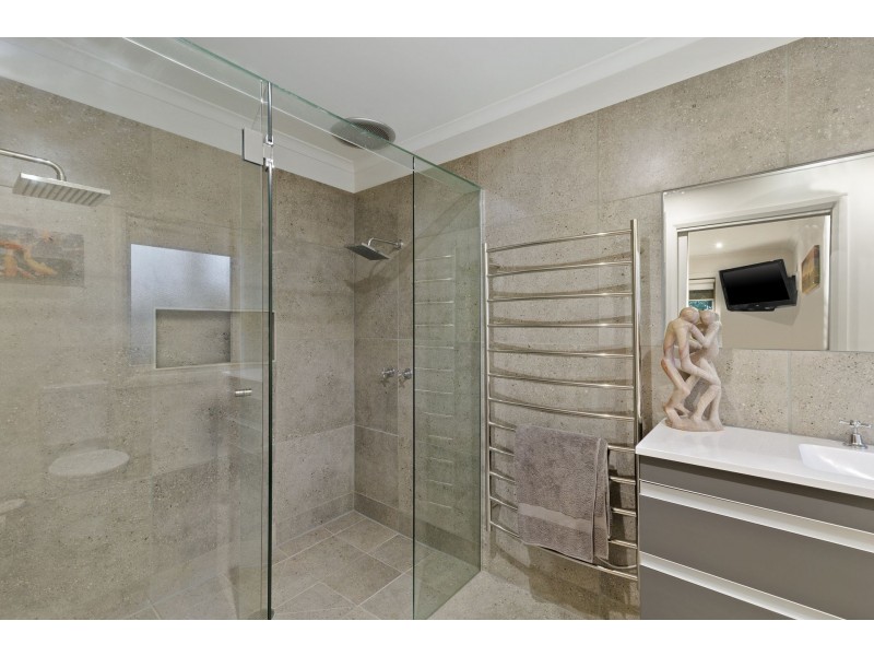 6 Maldon Place, Ocean Grove VIC 3226