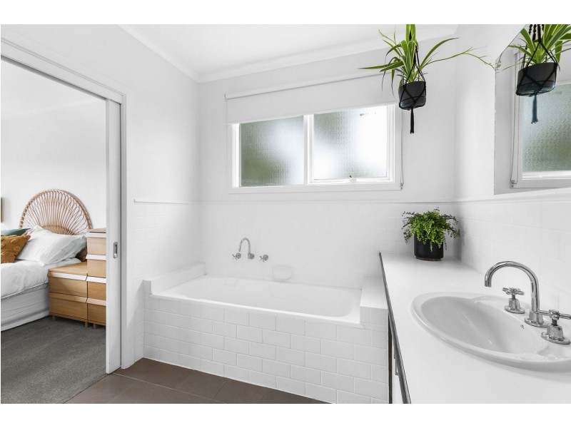 7 Battersea Rise, Ocean Grove VIC 3226