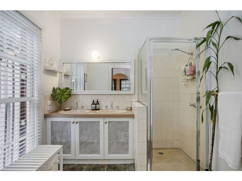 40 Bluestone School Road, Connewarre VIC 3227