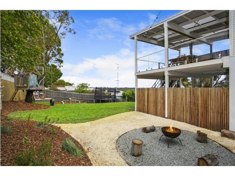 8 Thacker Street, Ocean Grove VIC 3226