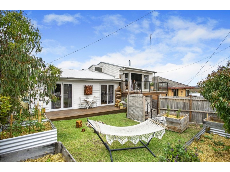 8 Thacker Street, Ocean Grove VIC 3226