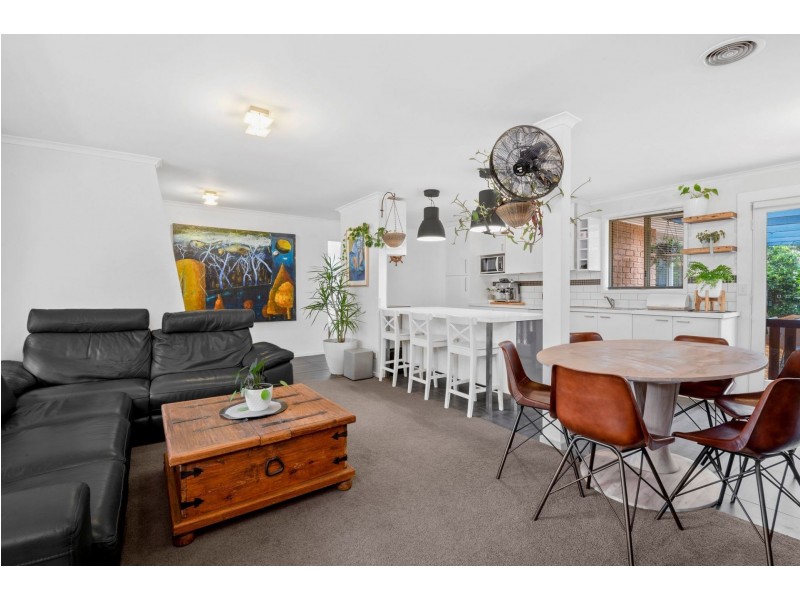 15 Saratoga Avenue, Barwon Heads VIC 3227