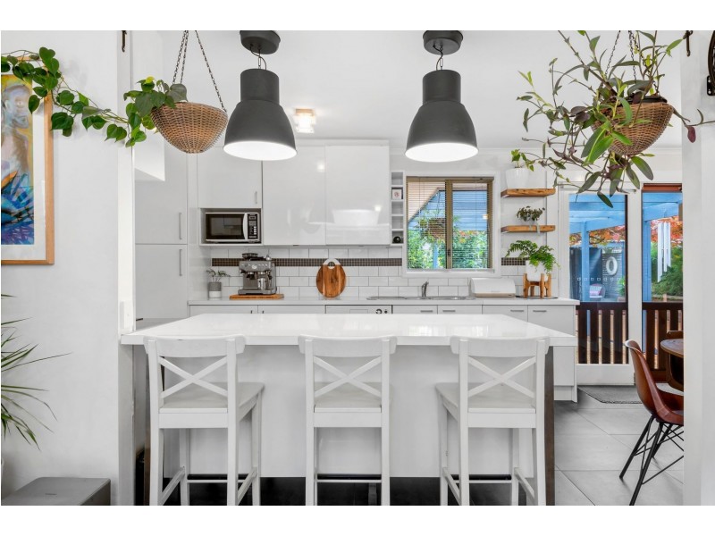 15 Saratoga Avenue, Barwon Heads VIC 3227