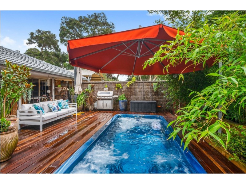 15 Saratoga Avenue, Barwon Heads VIC 3227