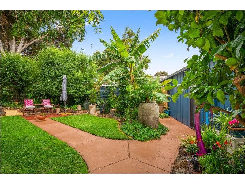 15 Saratoga Avenue, Barwon Heads VIC 3227