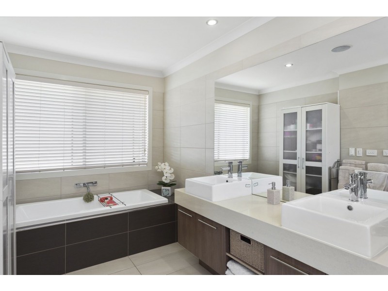 57 Oakdean Boulevard, Ocean Grove VIC 3226