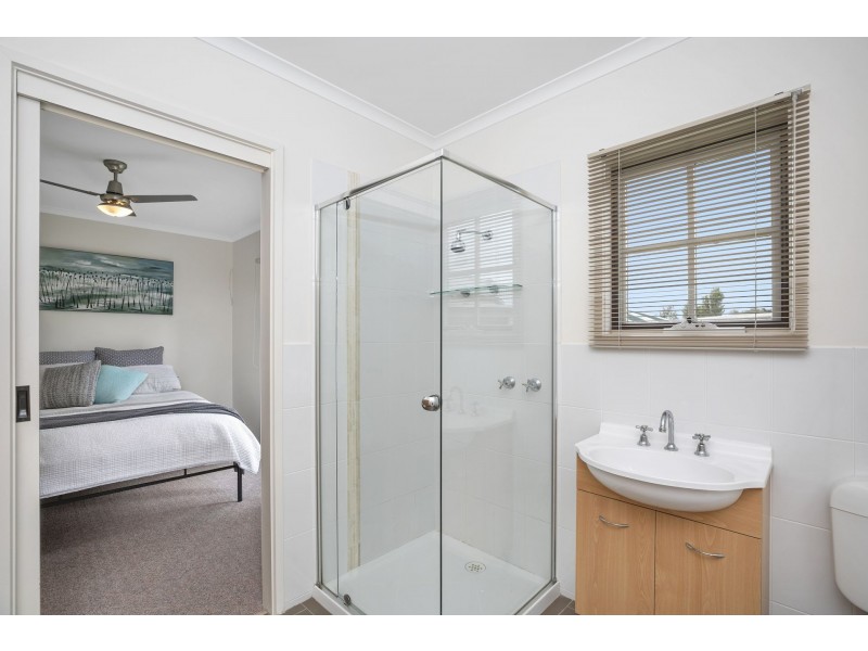 62-64 Lake Avenue, Ocean Grove VIC 3226