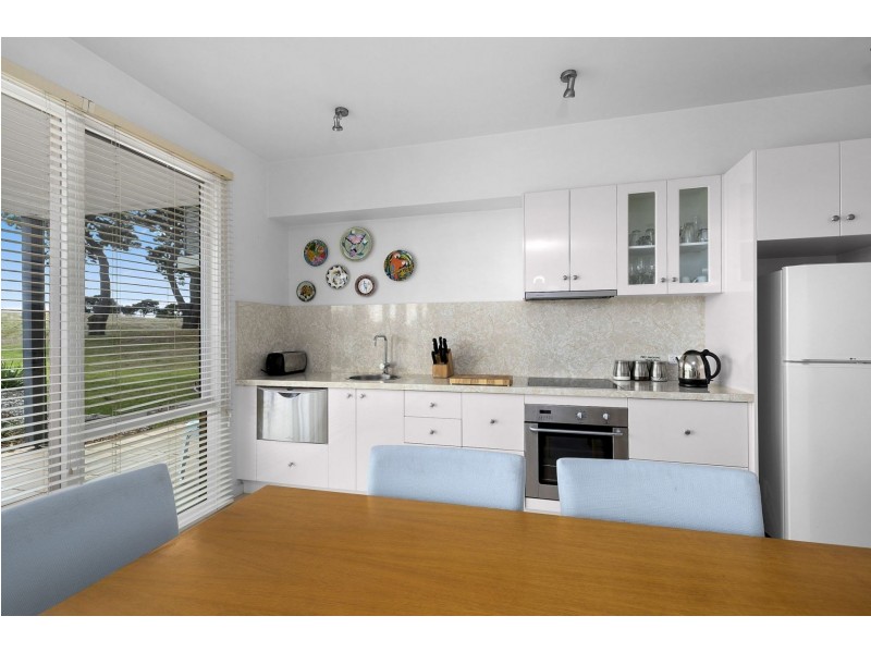 6/110 Tomara Drive, Connewarre VIC 3227