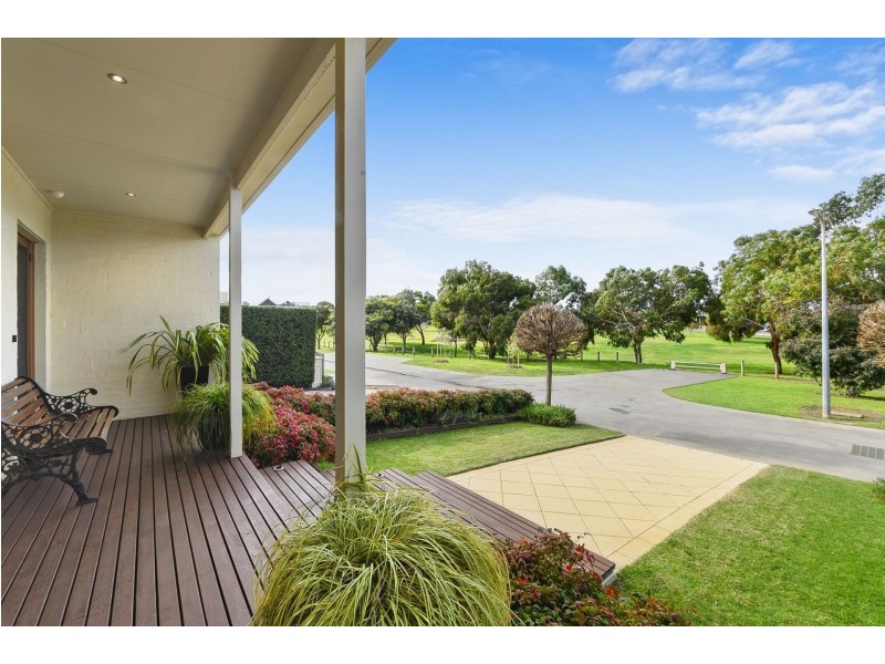 8 Glenhaven Mews, Ocean Grove VIC 3226