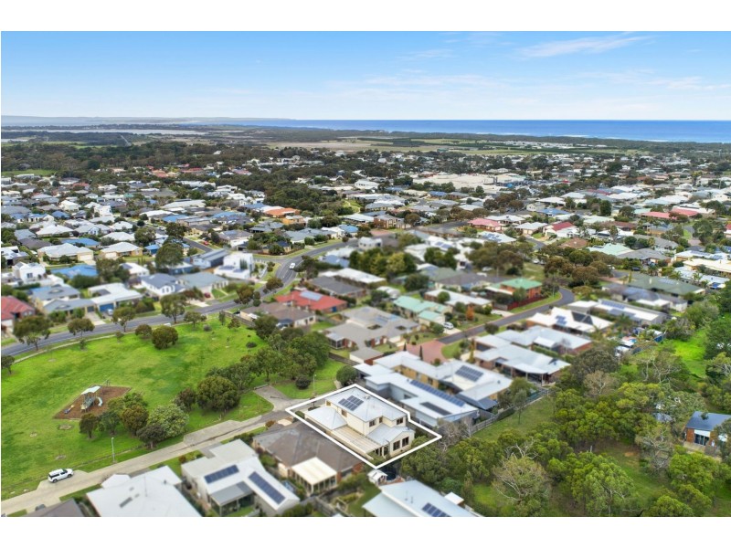 8 Glenhaven Mews, Ocean Grove VIC 3226