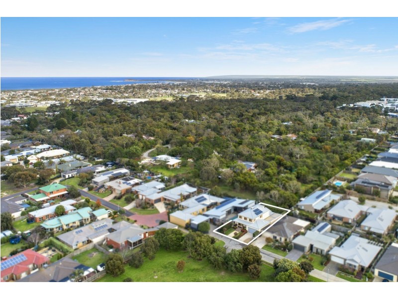 8 Glenhaven Mews, Ocean Grove VIC 3226
