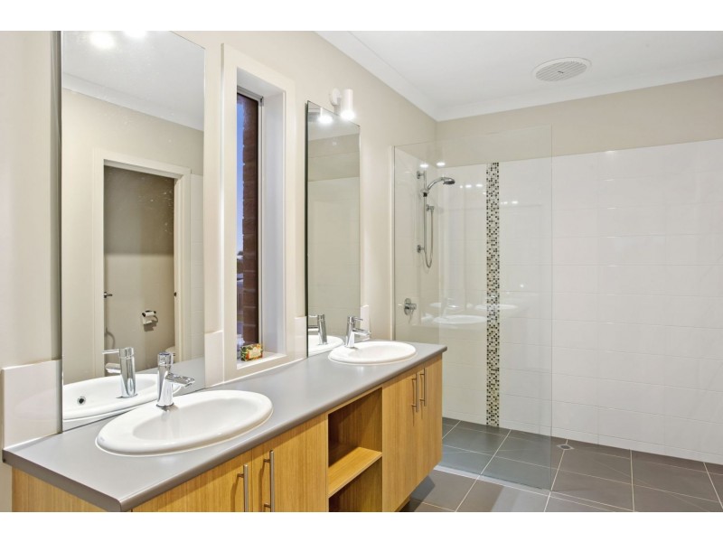 7 Black Swan Court, Barwon Heads VIC 3227